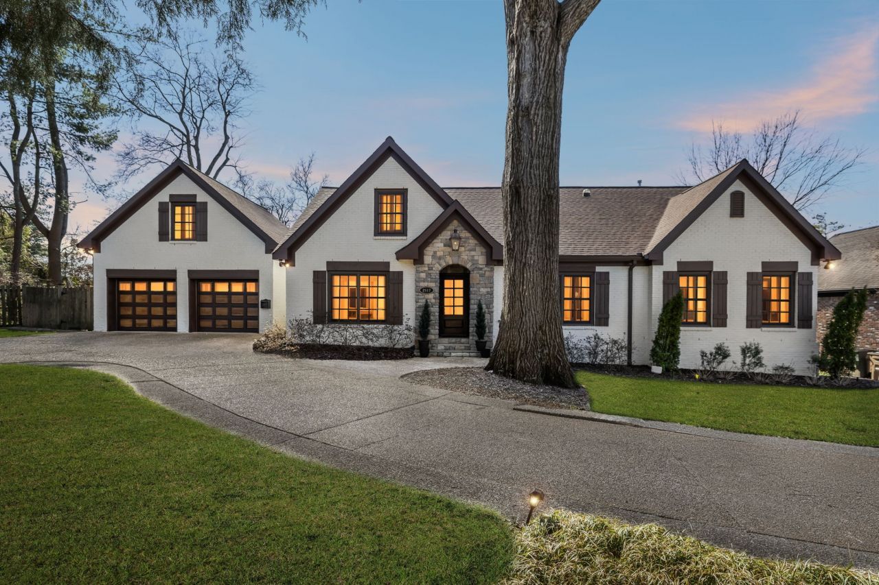 2517 Sharondale Dr, Nashville, TN 37215 Main Photo