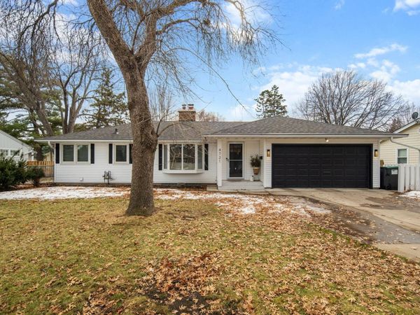 4721 Valley View Road, Edina, MN 55424