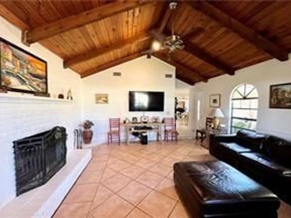 3329 10th Street SW, Vero Beach, FL 32968