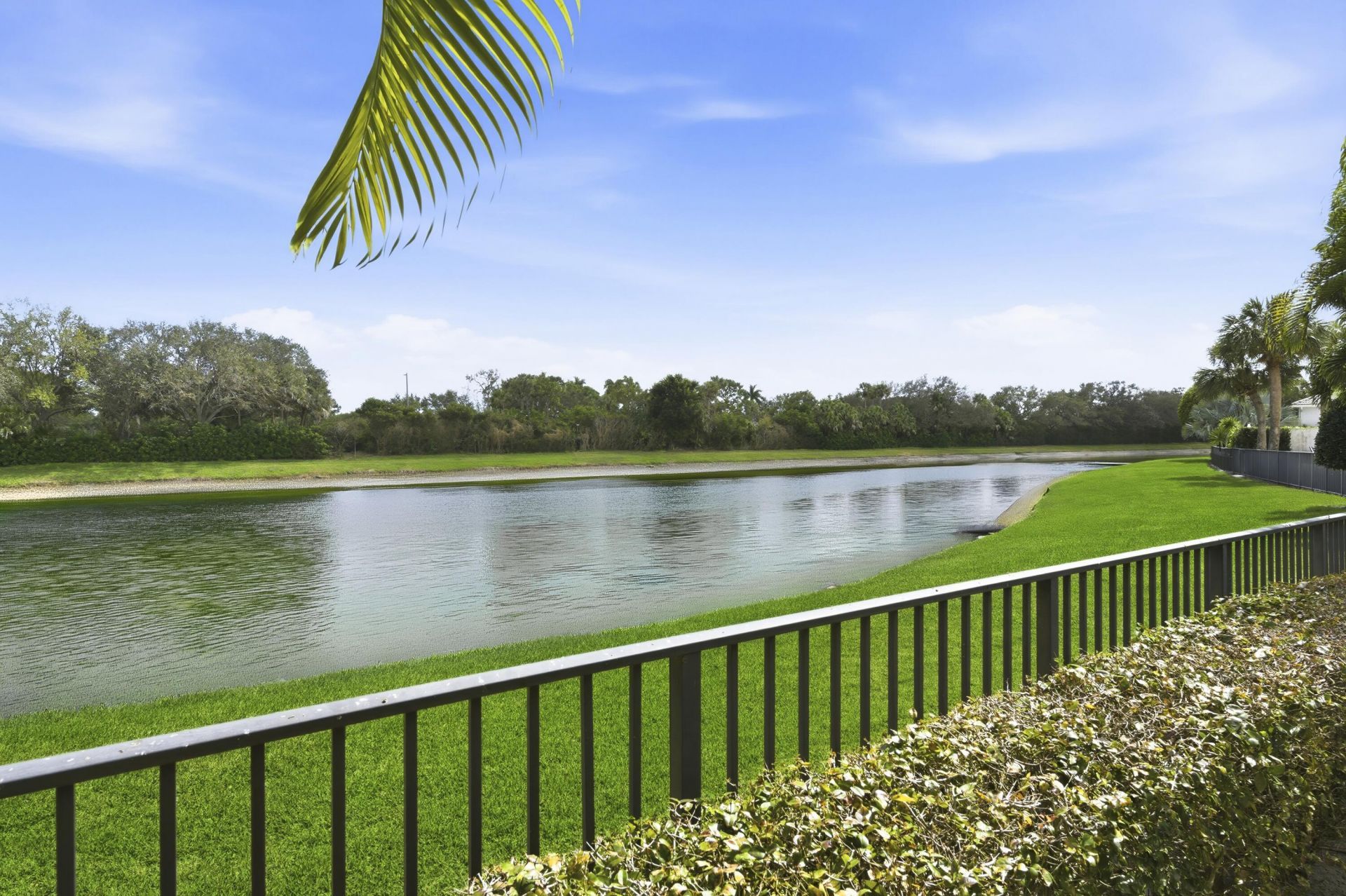 401 Via Placita, Palm Beach Gardens, FL 33418 Photo