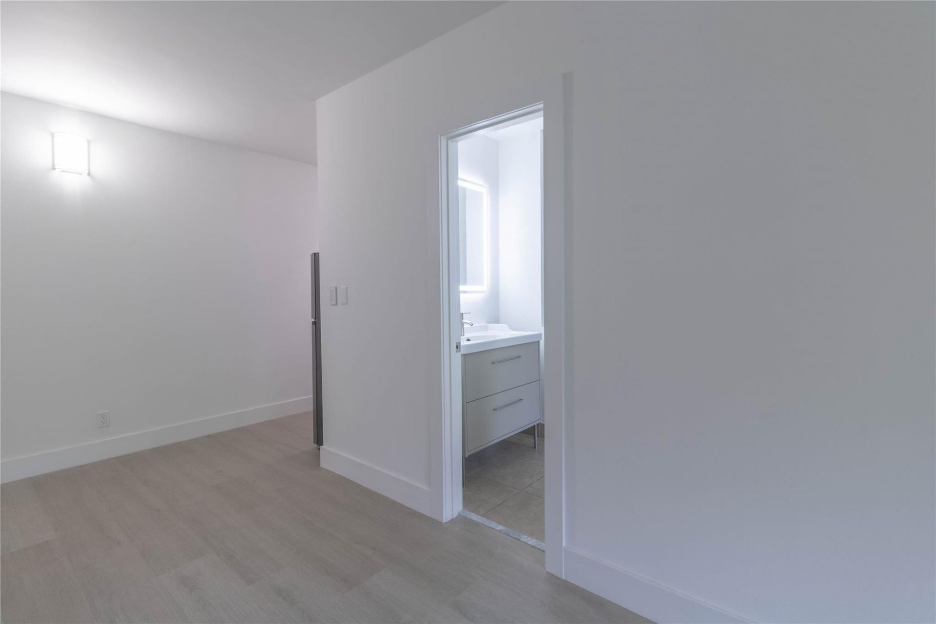 2424 SE 17th Street, Unit 305B, Fort Lauderdale, FL 33316 Photo