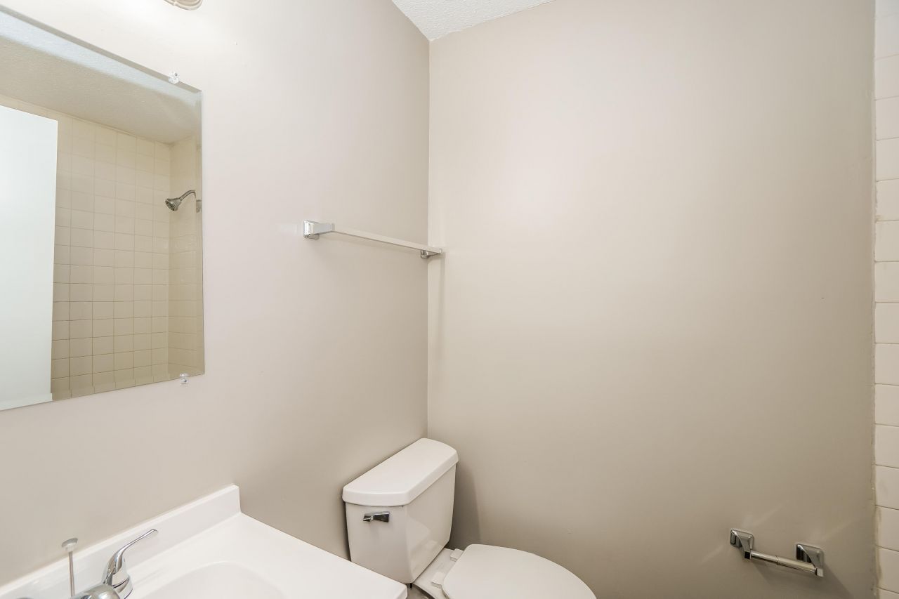 109 Wisteria Road Photo 12