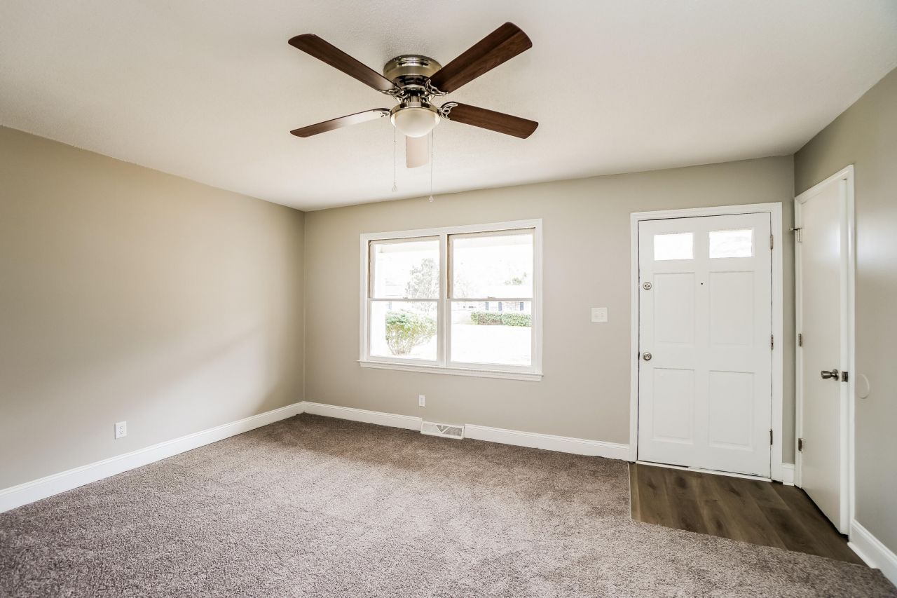 109 Wisteria Road Photo 4