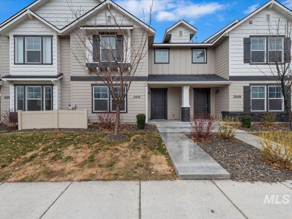 2513 E Goldstone St, Meridian, ID 83642