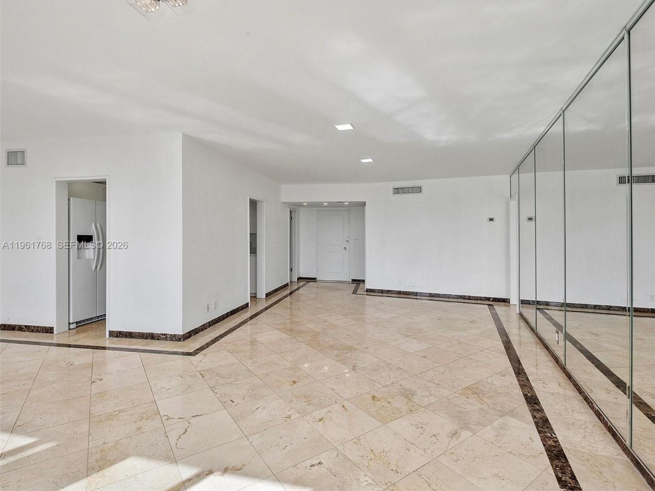 900 Bay Dr, Unit 1012, Miami Beach, FL 33141 Photo