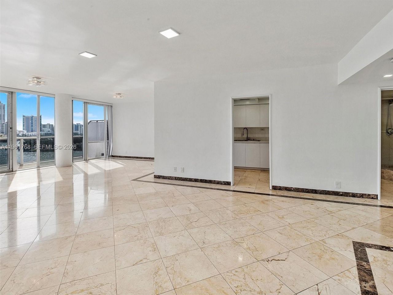 900 Bay Dr, Unit 1012, Miami Beach, FL 33141 Photo