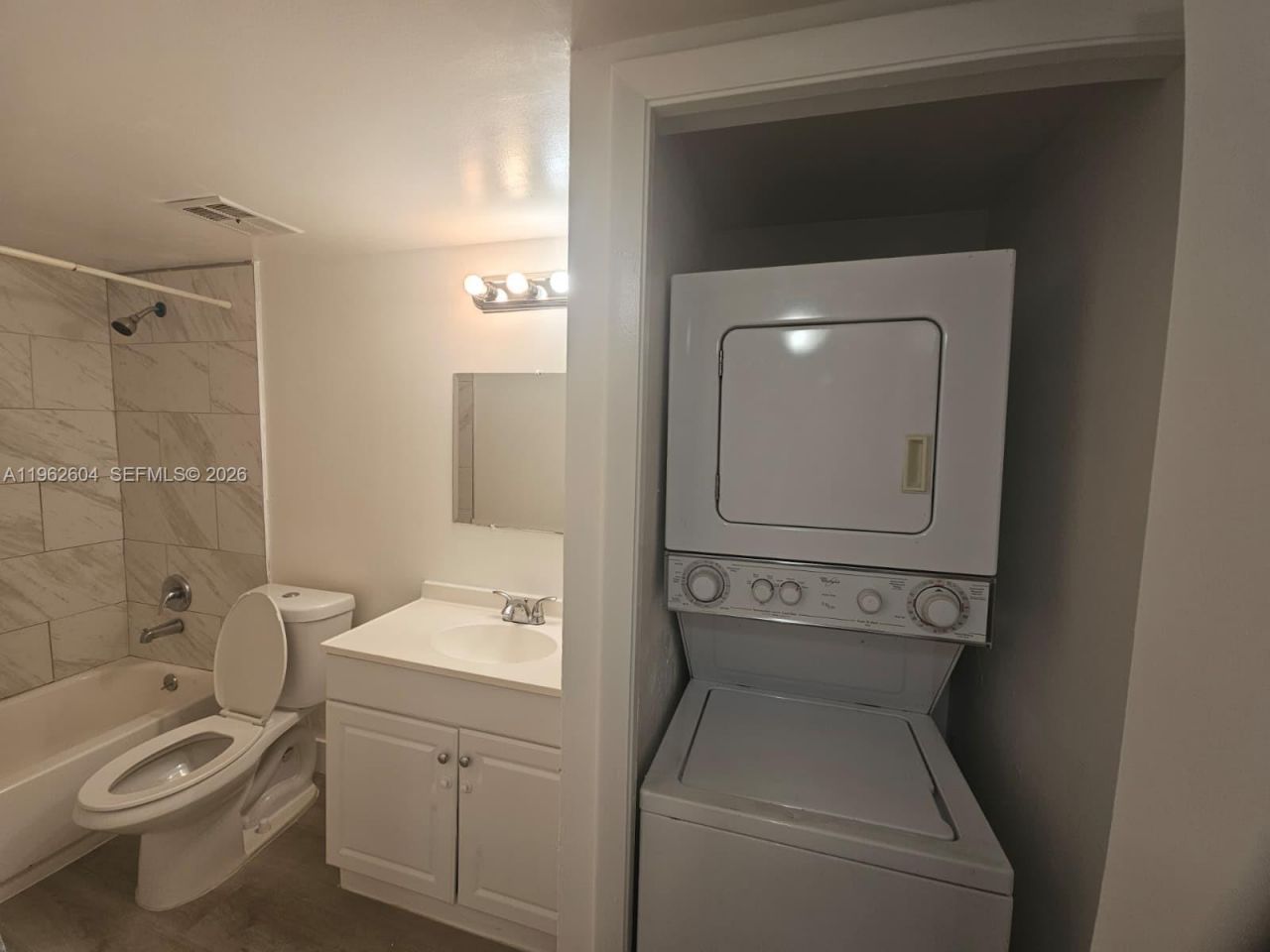 177 Lakeview Dr , Unit 103, Weston, FL 33326 Photo