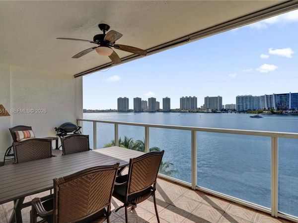 18100 N Bay Rd , Unit 508, Sunny Isles Beach, FL 33160