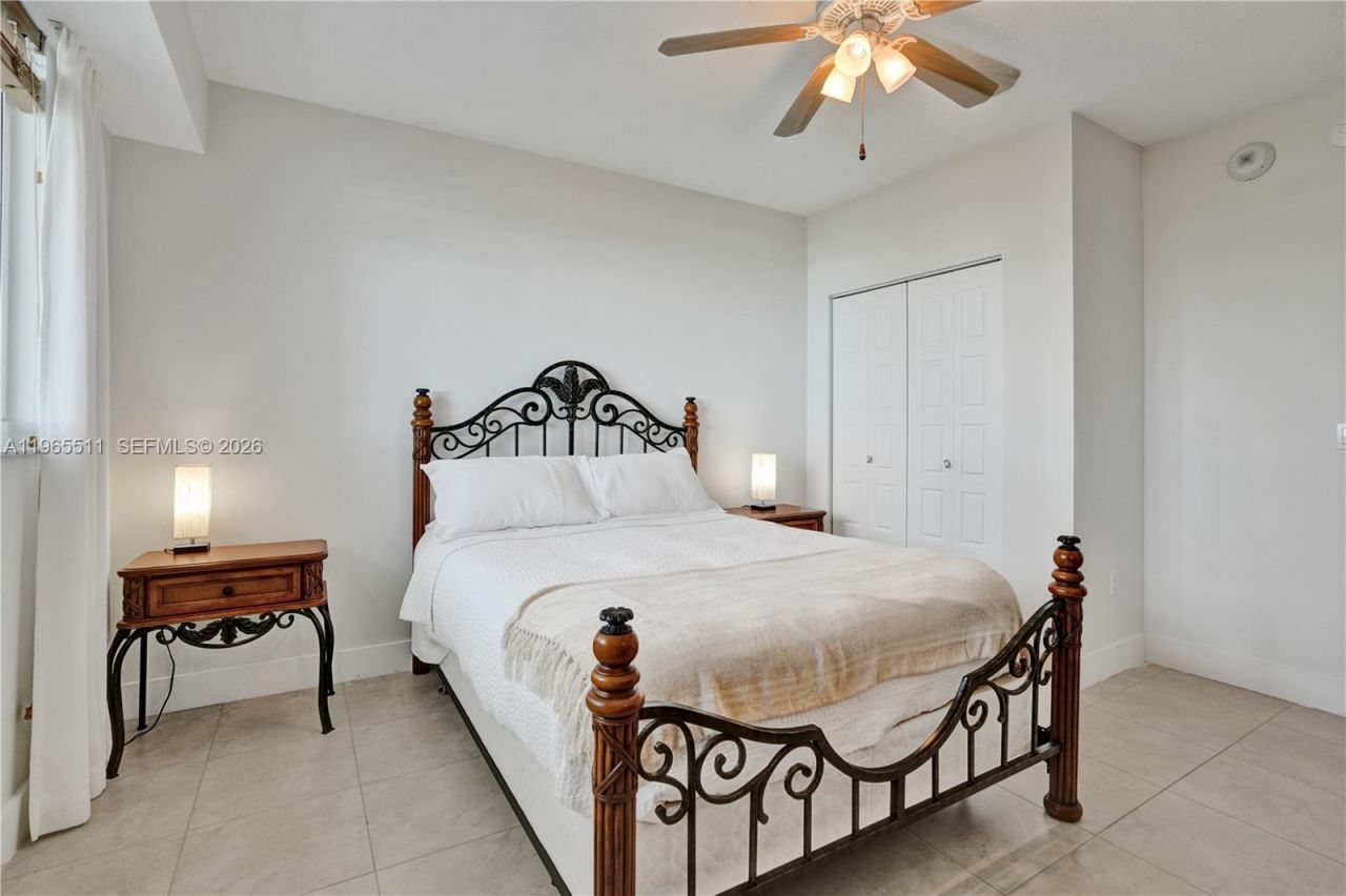 18100 N Bay Rd, Unit 508, Sunny Isles Beach, FL 33160 Photo