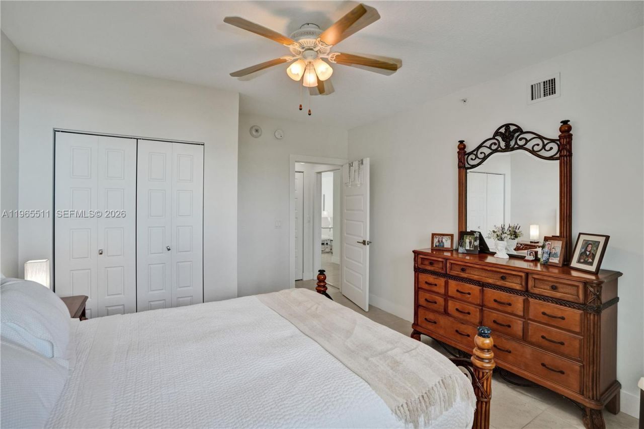 18100 N Bay Rd, Unit 508, Sunny Isles Beach, FL 33160 Photo