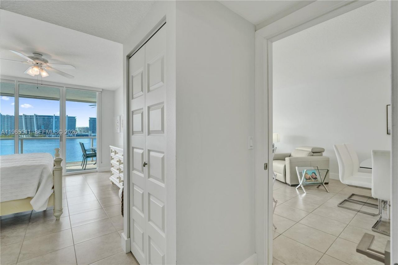 18100 N Bay Rd, Unit 508, Sunny Isles Beach, FL 33160 Photo