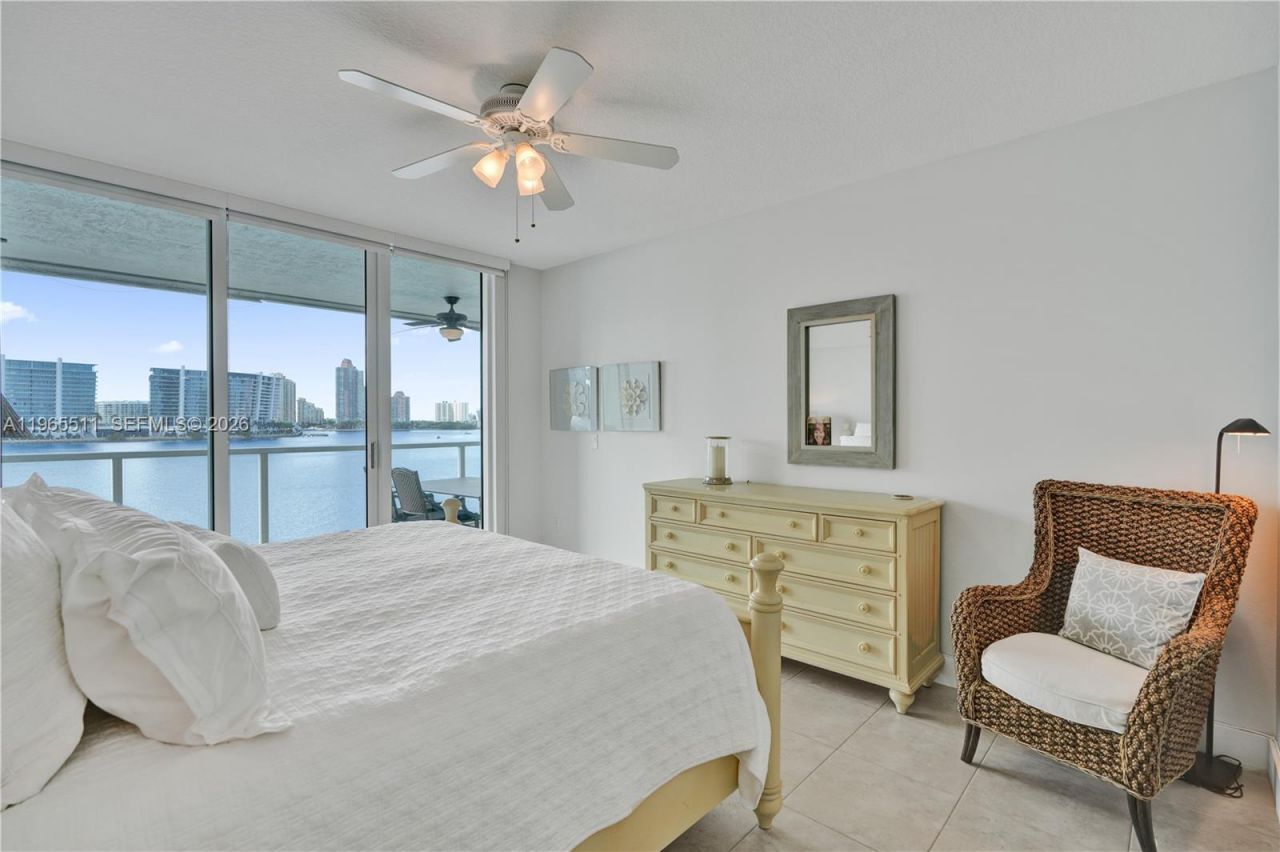 18100 N Bay Rd, Unit 508, Sunny Isles Beach, FL 33160 Photo