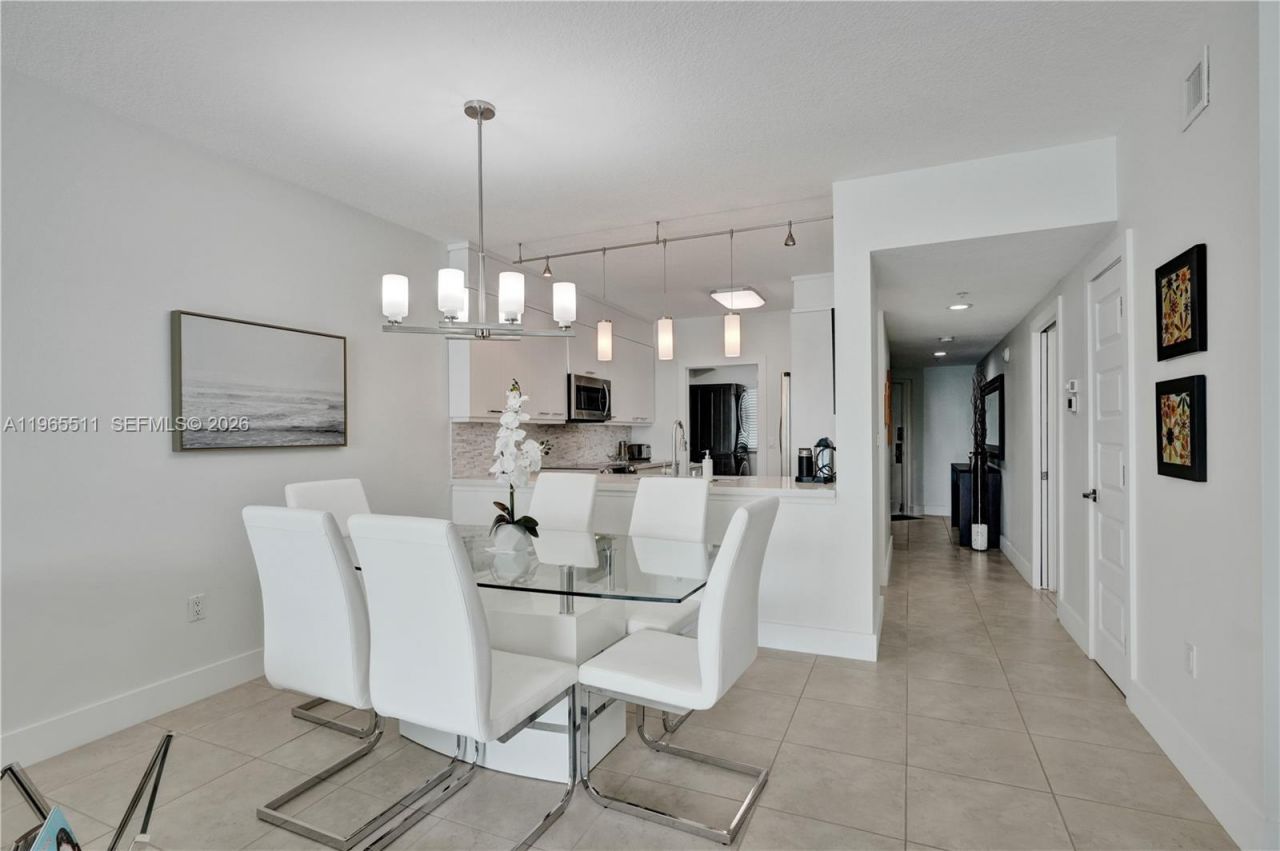 18100 N Bay Rd, Unit 508, Sunny Isles Beach, FL 33160 Photo