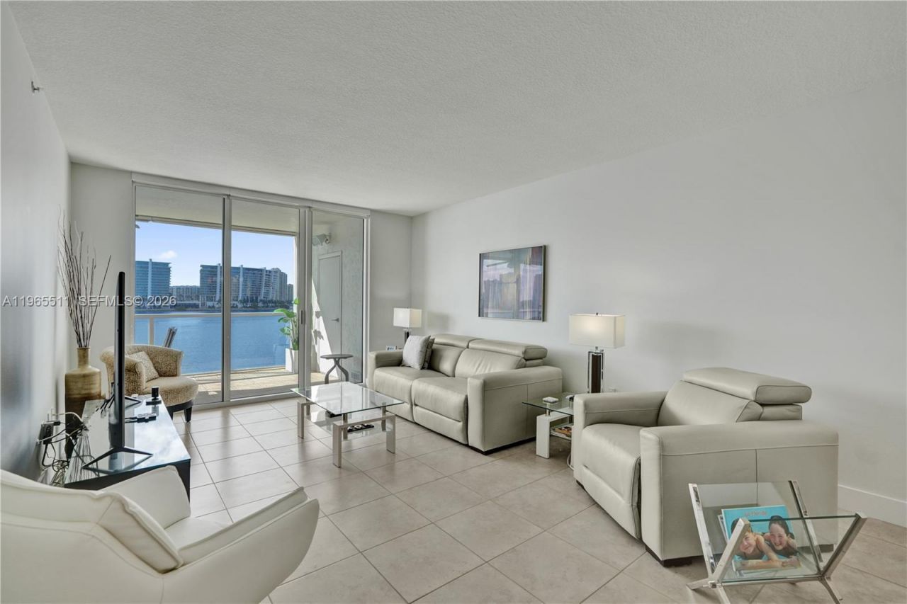 18100 N Bay Rd, Unit 508, Sunny Isles Beach, FL 33160 Photo