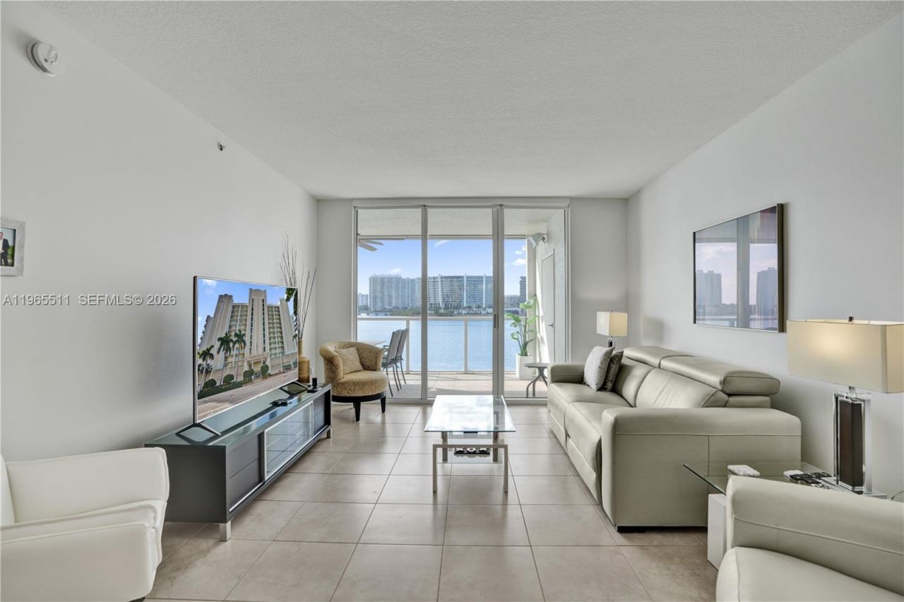 18100 N Bay Rd, Unit 508, Sunny Isles Beach, FL 33160 Photo