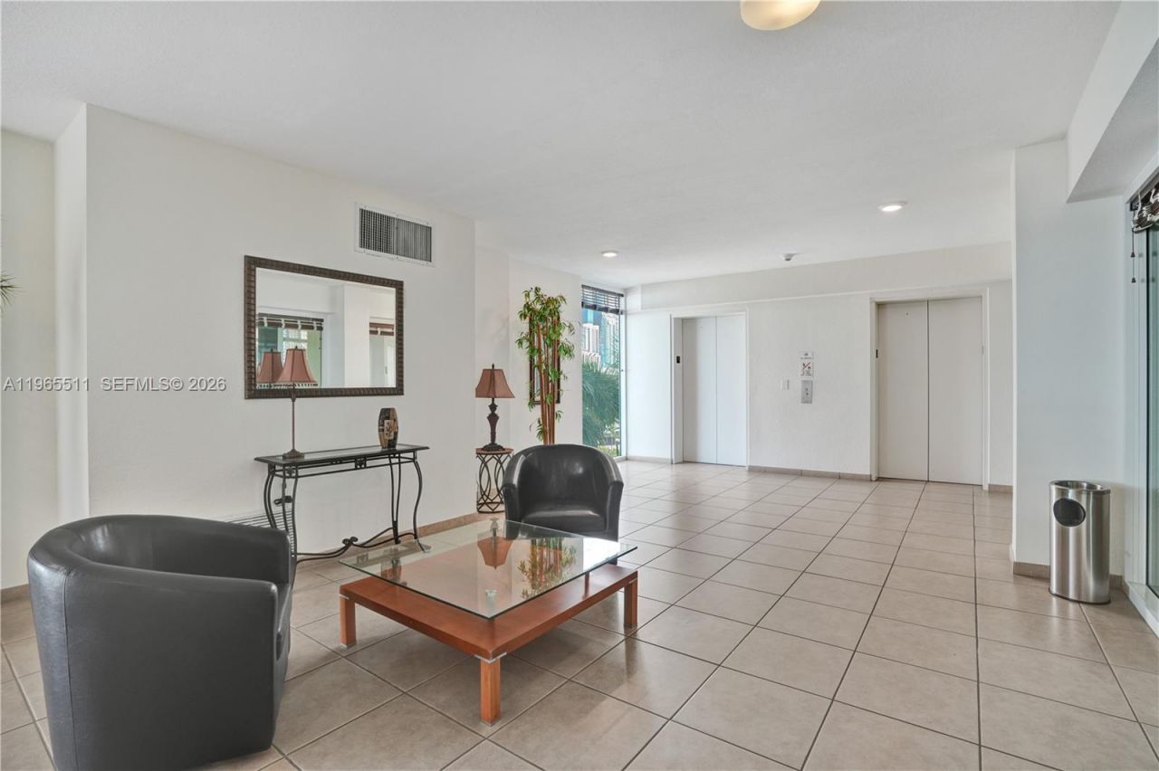 18100 N Bay Rd, Unit 508, Sunny Isles Beach, FL 33160 Photo