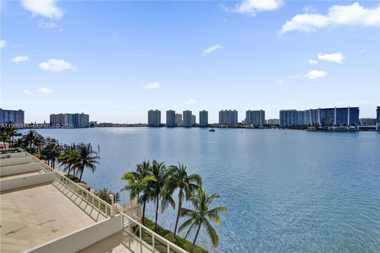 18100 N Bay Rd, Unit 508, Sunny Isles Beach, FL 33160 Photo
