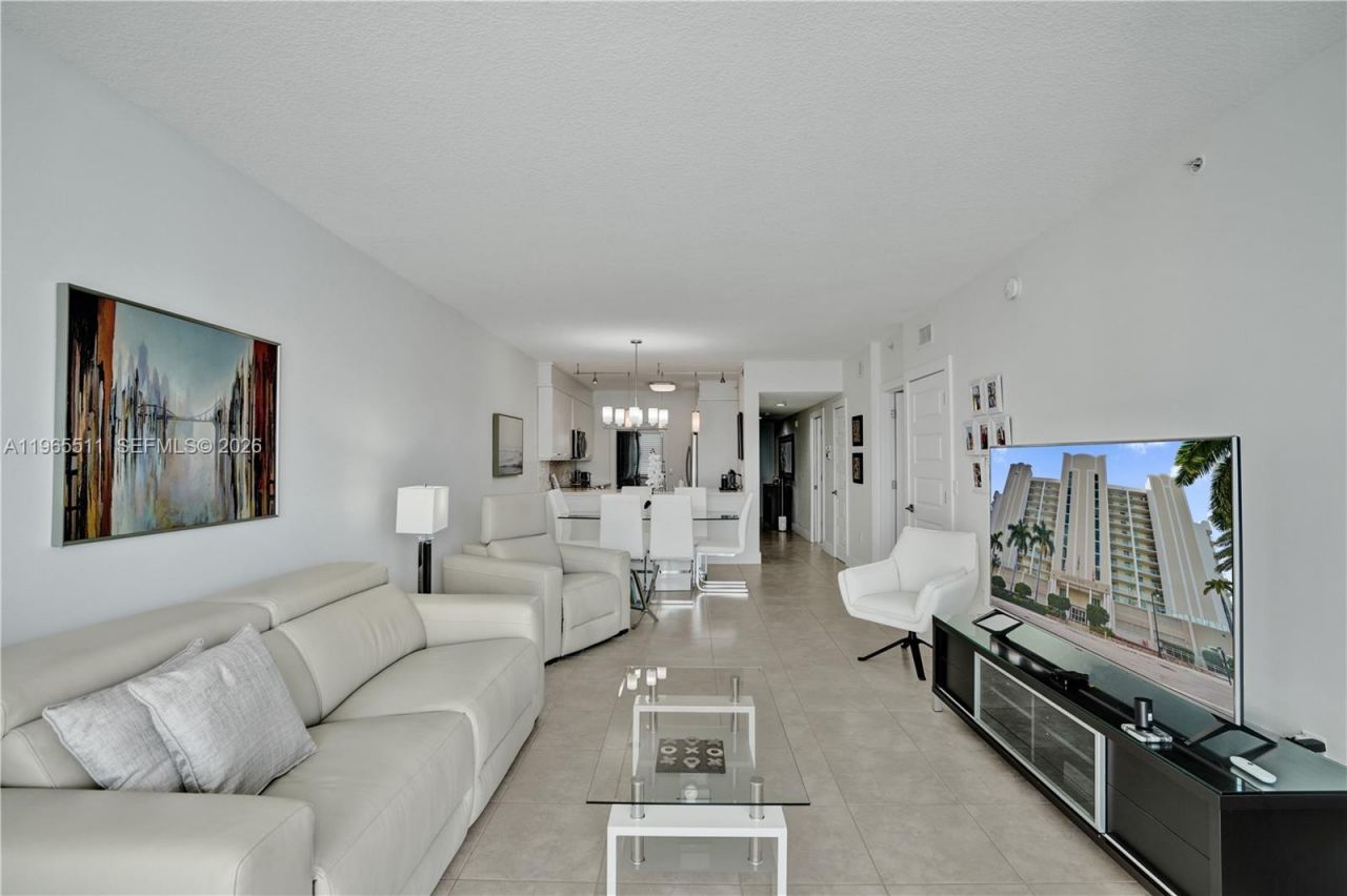 18100 N Bay Rd, Unit 508, Sunny Isles Beach, FL 33160 Photo