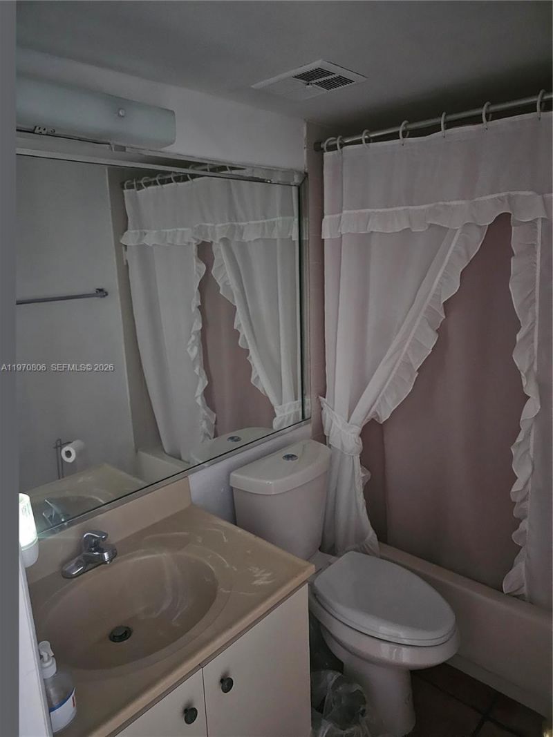 11925 NE 2nd Ave , Unit B403, North Miami, FL 33161 Photo