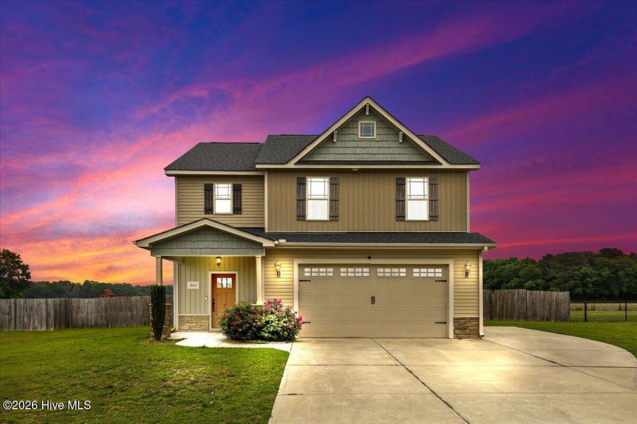 423 Planters Ridge Drive, Pikeville, NC 27863 Main Photo
