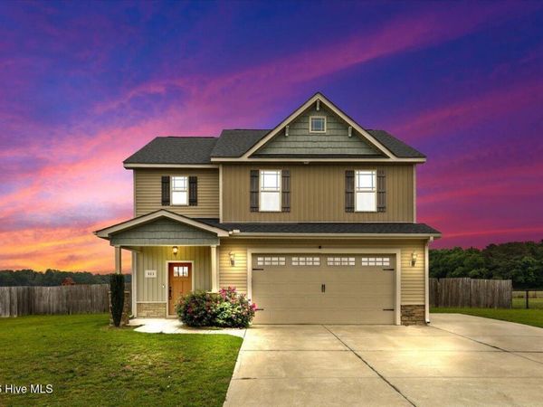 423 Planters Ridge Drive, Pikeville, NC 27863