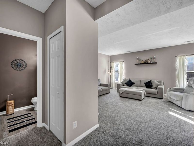 612 S Settlers Lane, Painesville, OH 44077 Photo 3