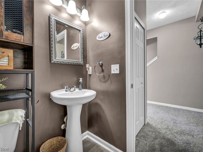 612 S Settlers Lane, Painesville, OH 44077 Photo 8