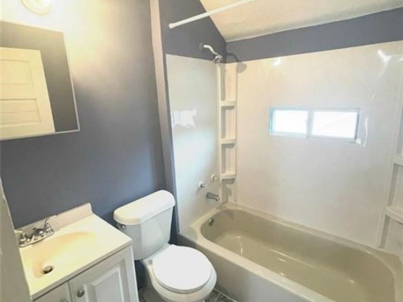 3513 Dawning Avenue, Cleveland, OH 44109 Photo 12