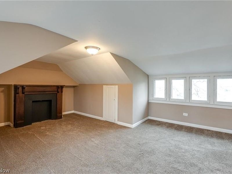 15400 Hilliard Road, Lakewood, OH 44107 Photo 17