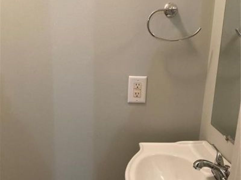 3704 Dawning Avenue, Cleveland, OH 44109 Photo 7