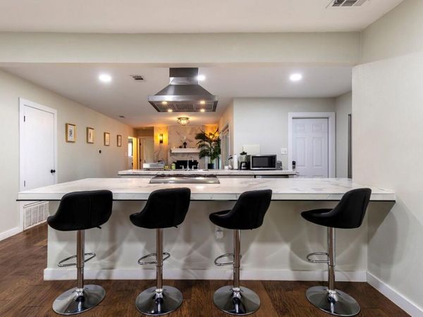 1707 Deerfield DR, Austin, TX 78741