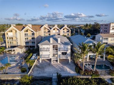 1104 BEACH TRAIL, Unit 1, INDIAN ROCKS BEACH, FL 33785
