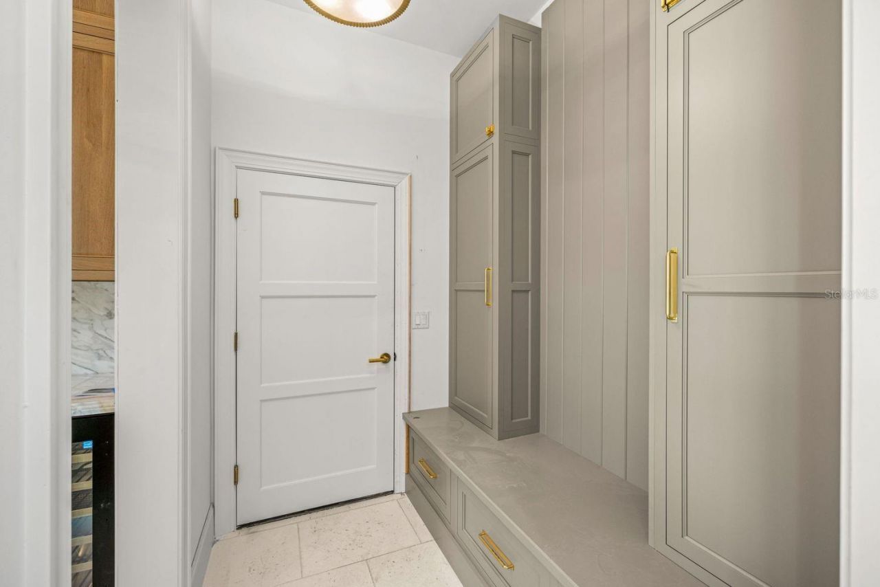 805 17th Avenue Ne, Saint Petersburg, FL 33704 Photo