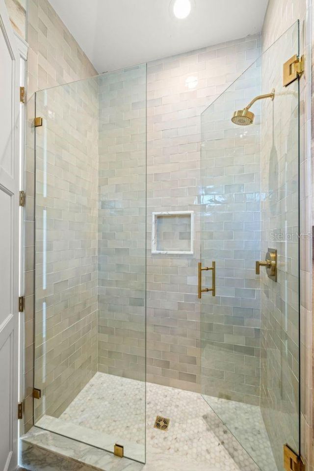 805 17th Avenue Ne, Saint Petersburg, FL 33704 Photo