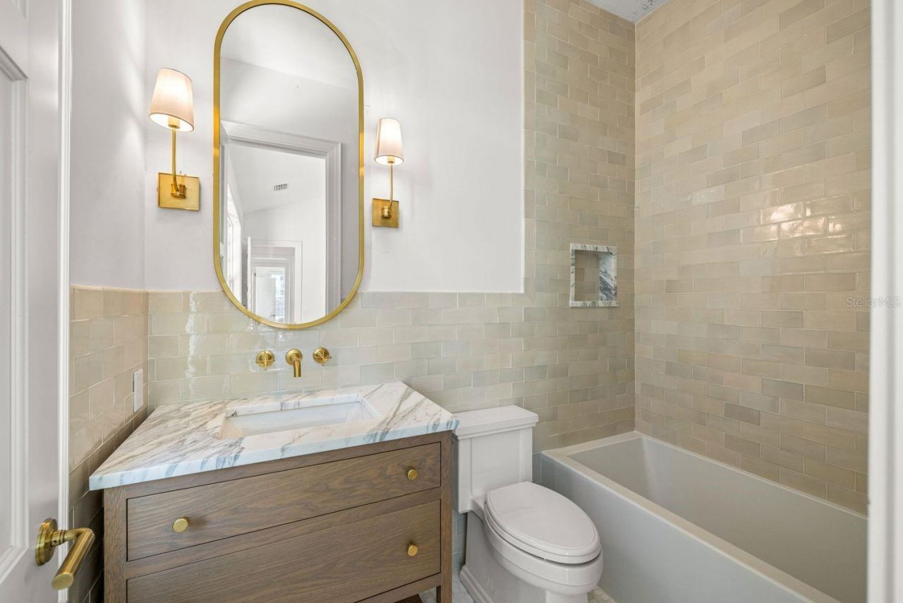 805 17th Avenue Ne, Saint Petersburg, FL 33704 Photo