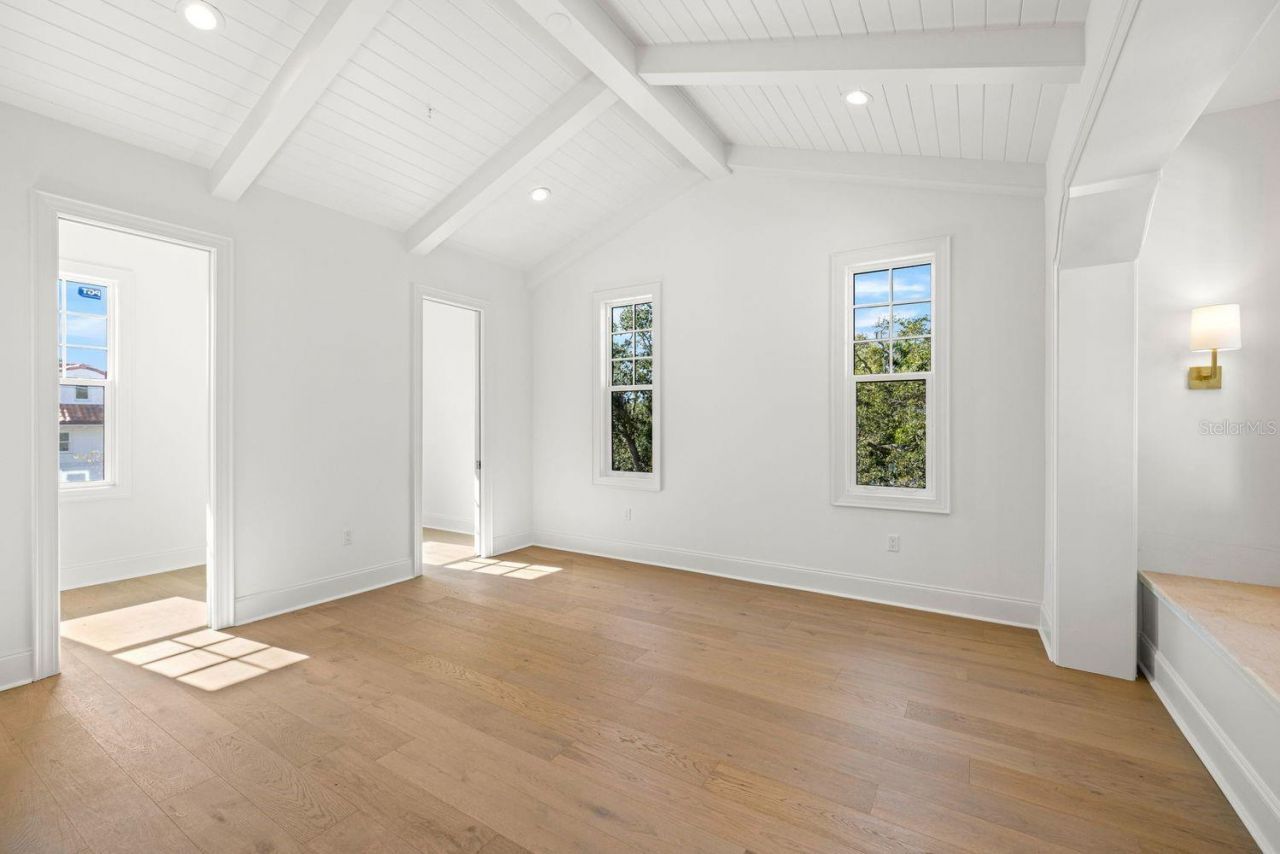 805 17th Avenue Ne, Saint Petersburg, FL 33704 Photo