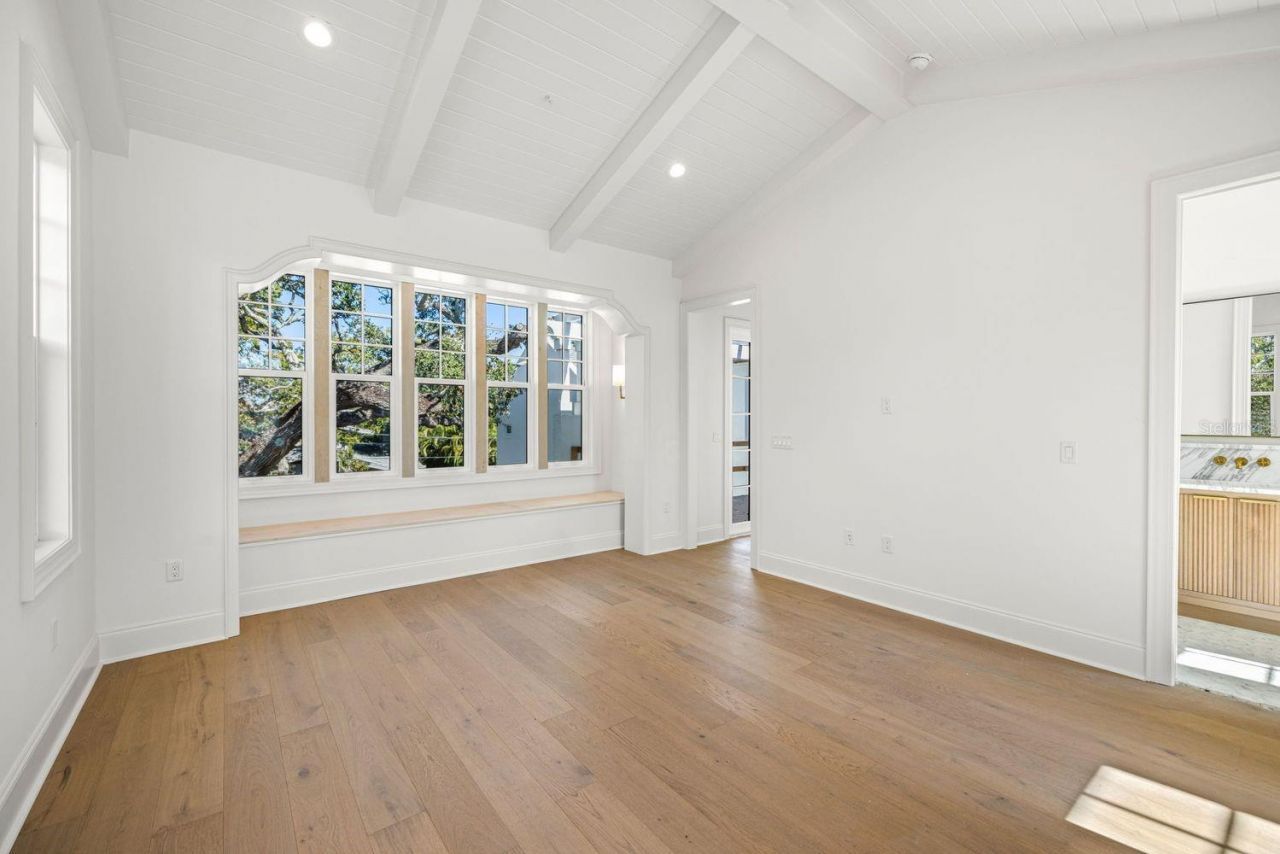 805 17th Avenue Ne, Saint Petersburg, FL 33704 Photo