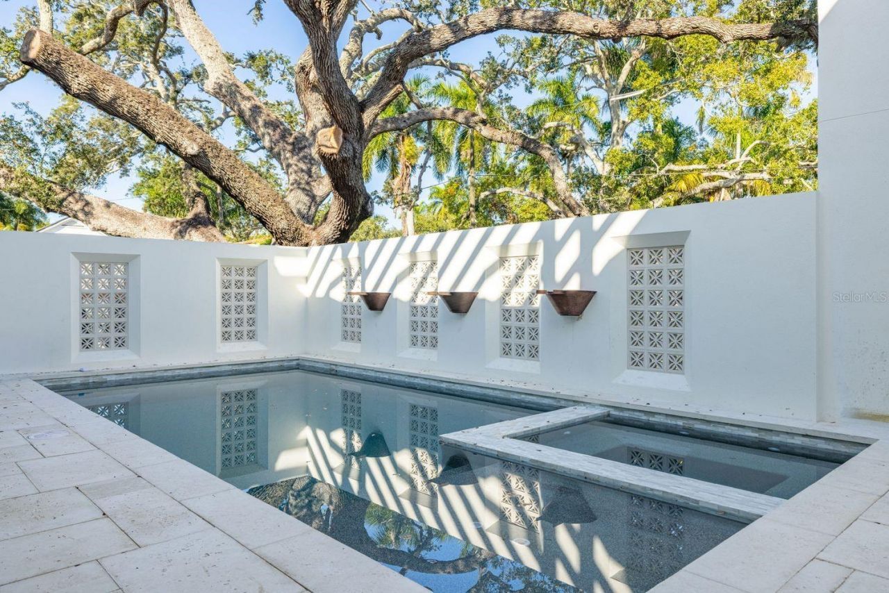 805 17th Avenue Ne, Saint Petersburg, FL 33704 Photo