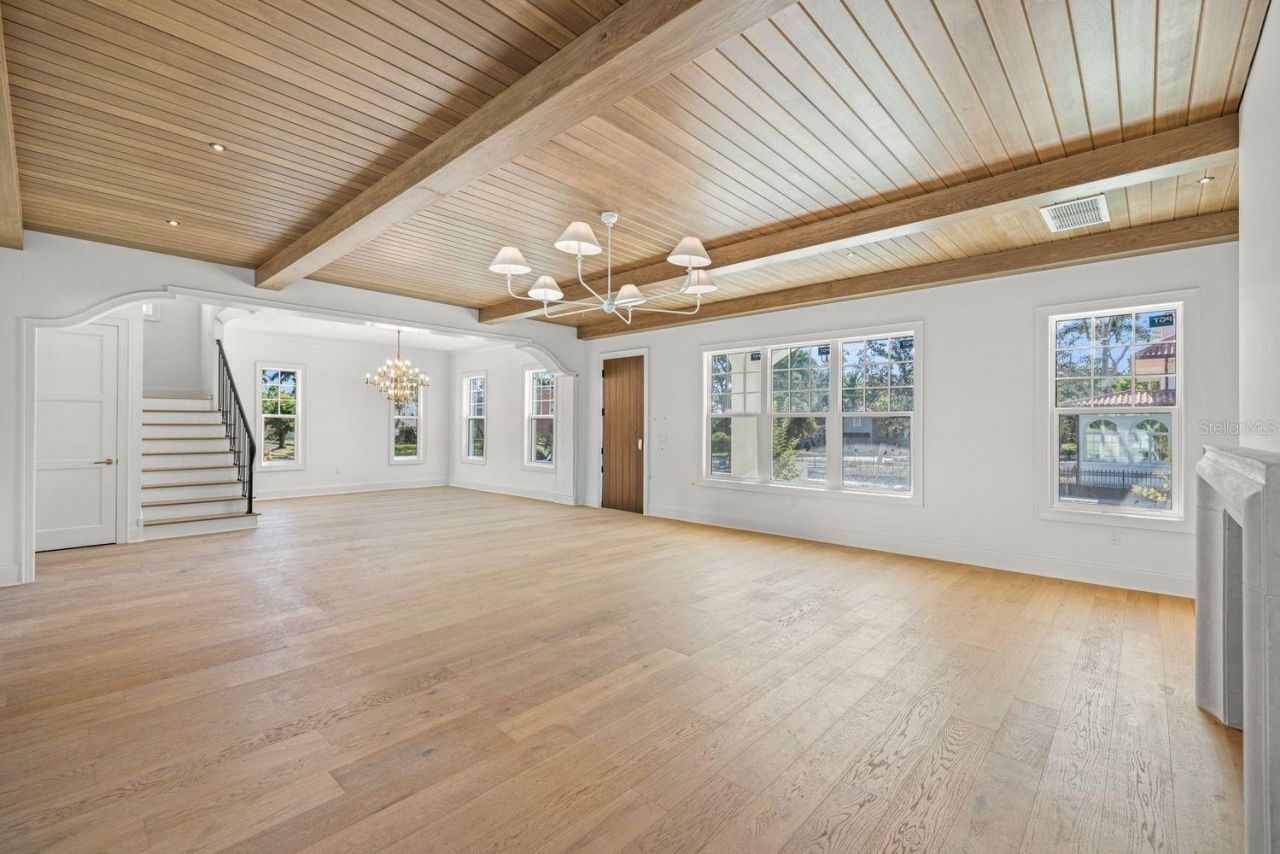 805 17th Avenue Ne, Saint Petersburg, FL 33704 Photo