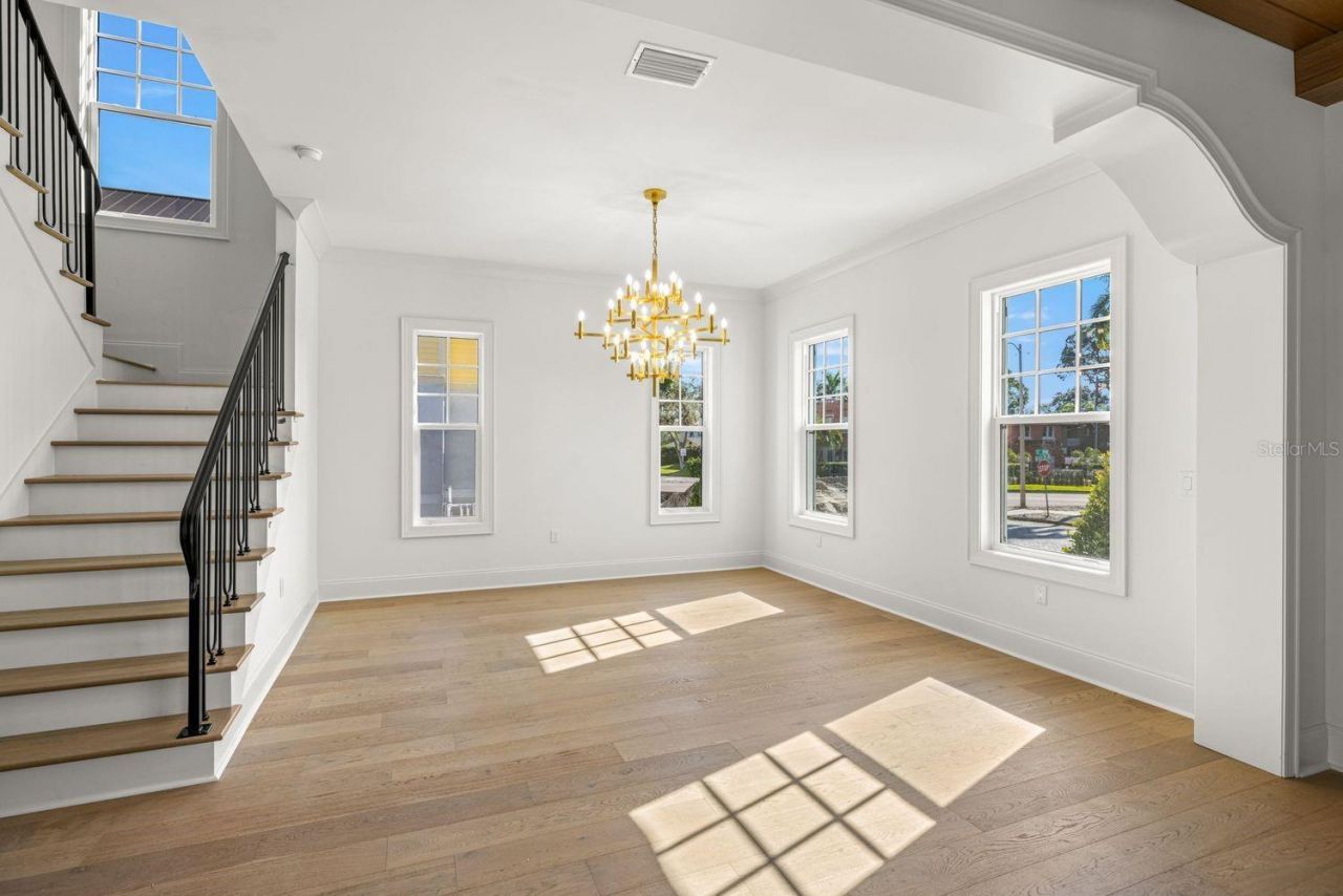 805 17th Avenue Ne, Saint Petersburg, FL 33704 Photo