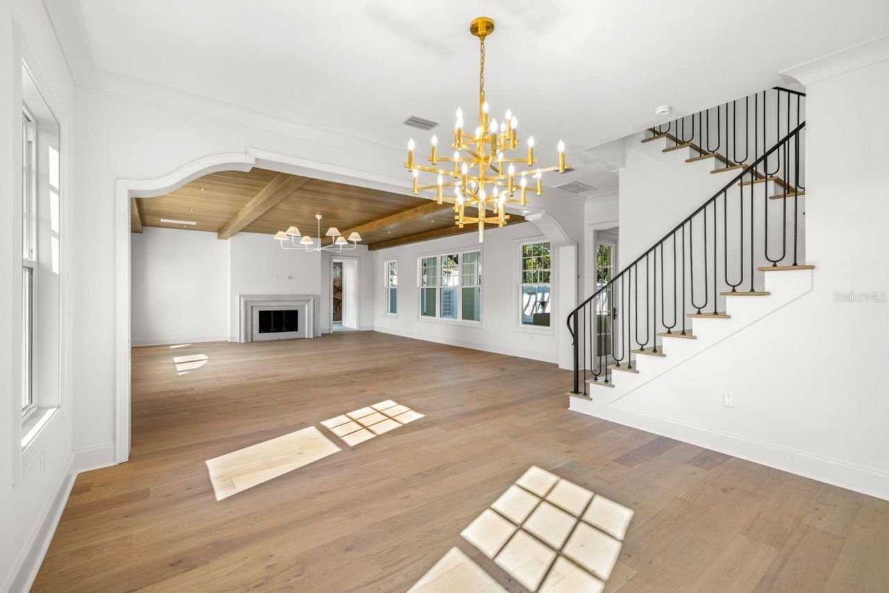 805 17th Avenue Ne, Saint Petersburg, FL 33704 Photo