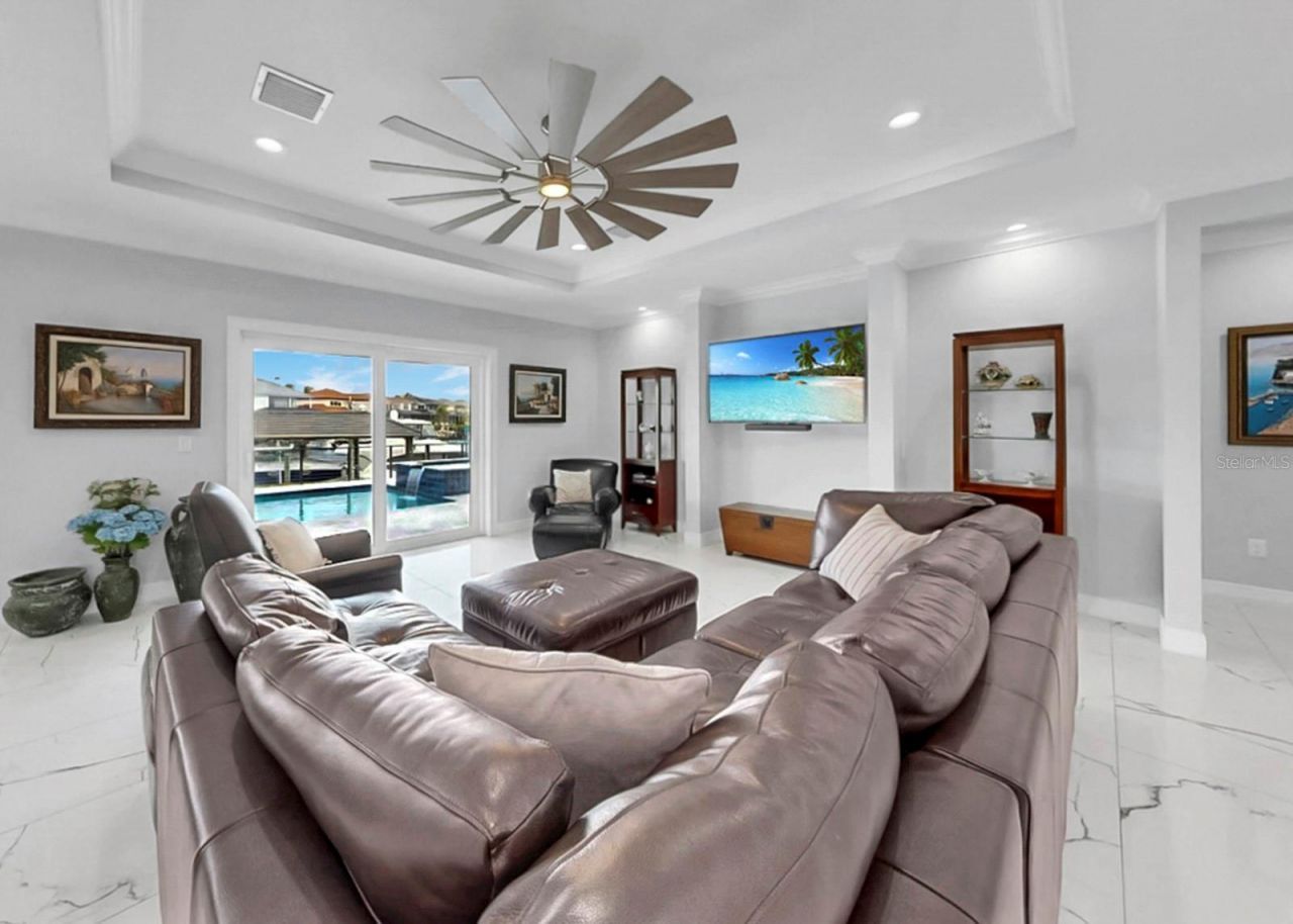 901 Capriccio Lane, Apollo Beach, FL 33572 Photo