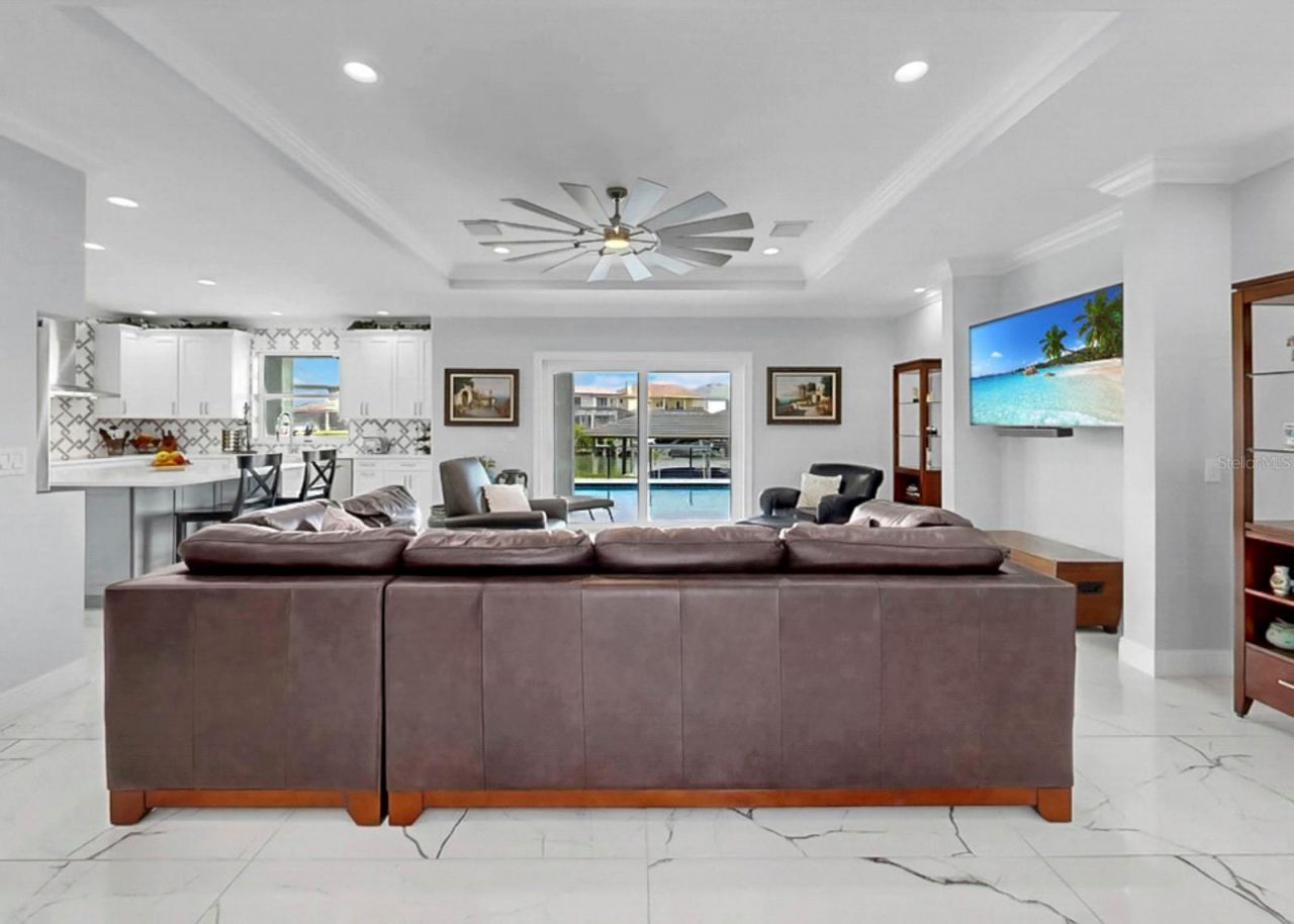 901 Capriccio Lane, Apollo Beach, FL 33572 Photo