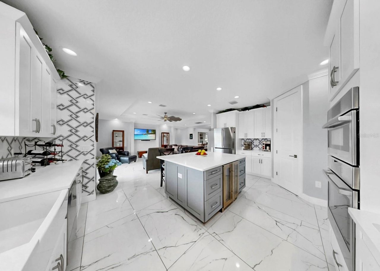 901 Capriccio Lane, Apollo Beach, FL 33572 Photo