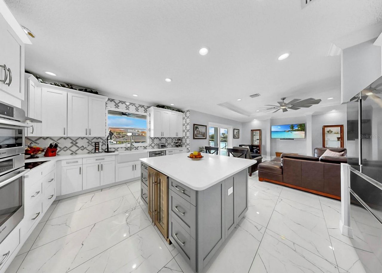 901 Capriccio Lane, Apollo Beach, FL 33572 Photo