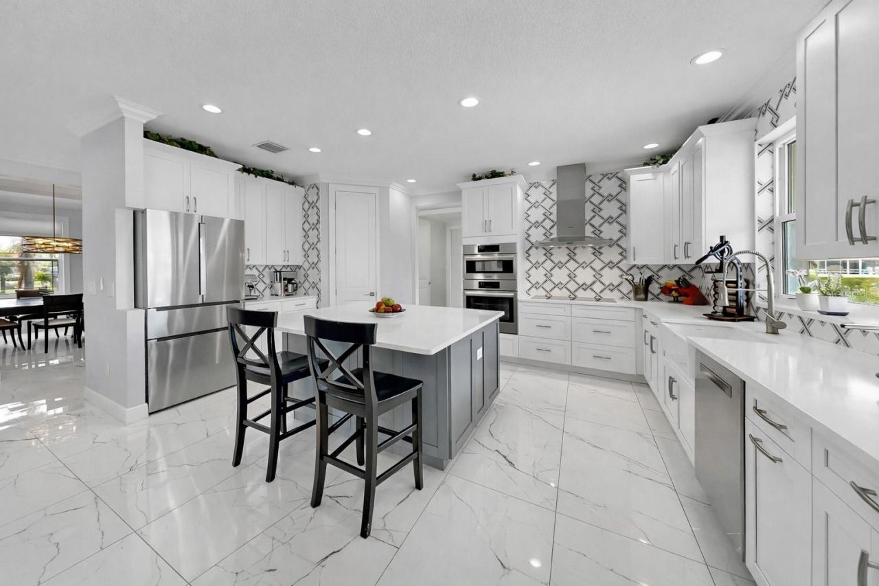 901 Capriccio Lane, Apollo Beach, FL 33572 Photo