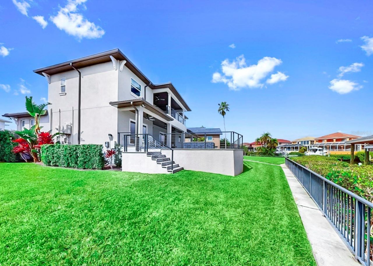 901 Capriccio Lane, Apollo Beach, FL 33572 Photo