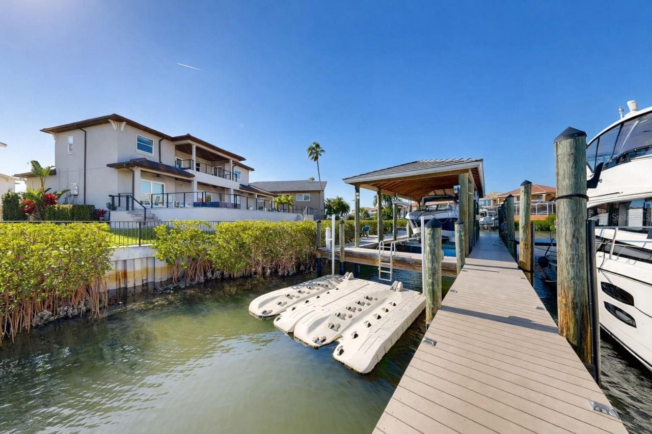 901 Capriccio Lane, Apollo Beach, FL 33572 Photo