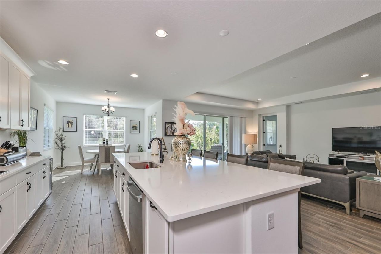 5410 Trevesta Place, Palmetto, FL 34221 Photo