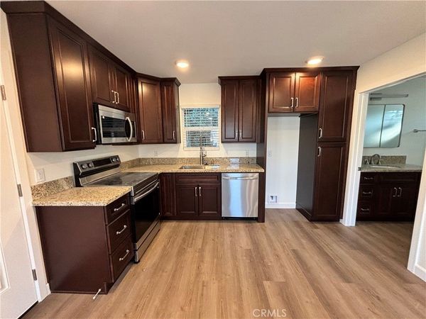 520 W Route 66, Unit B, Glendora, CA 91740